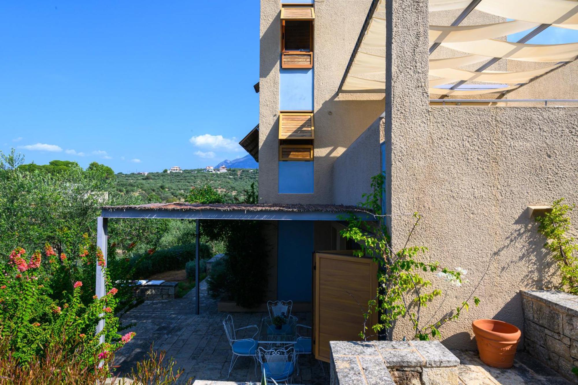 Mani Tower Villa Akrogiali エクステリア 写真