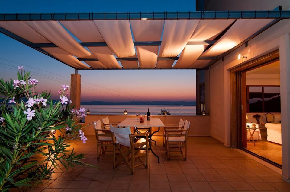 Mani Tower Villa Akrogiali エクステリア 写真